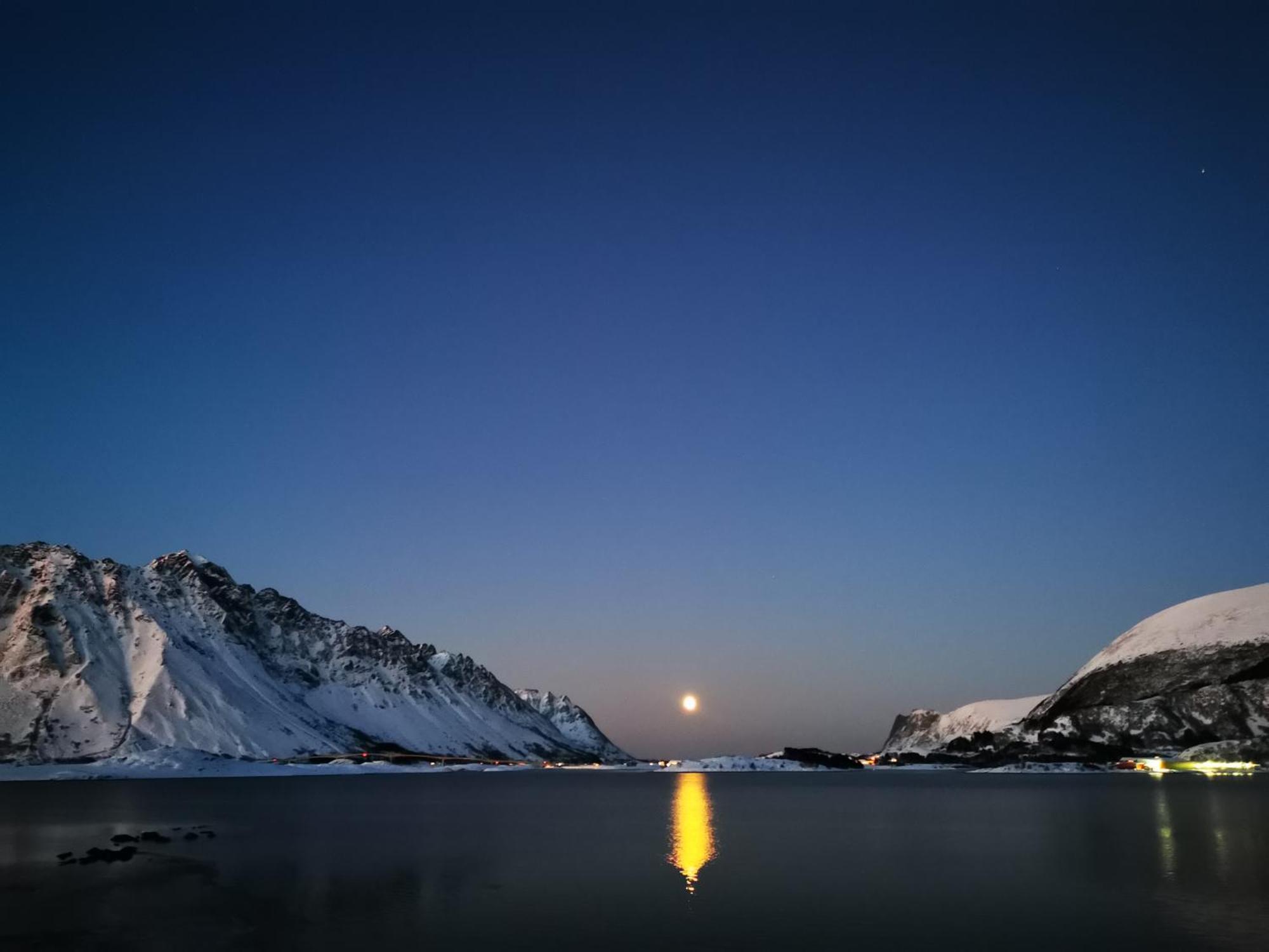 شقة Rystad Midnight Sun And Nature المظهر الخارجي الصورة